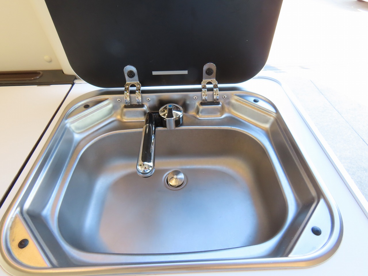 キャンピングカーバンコン