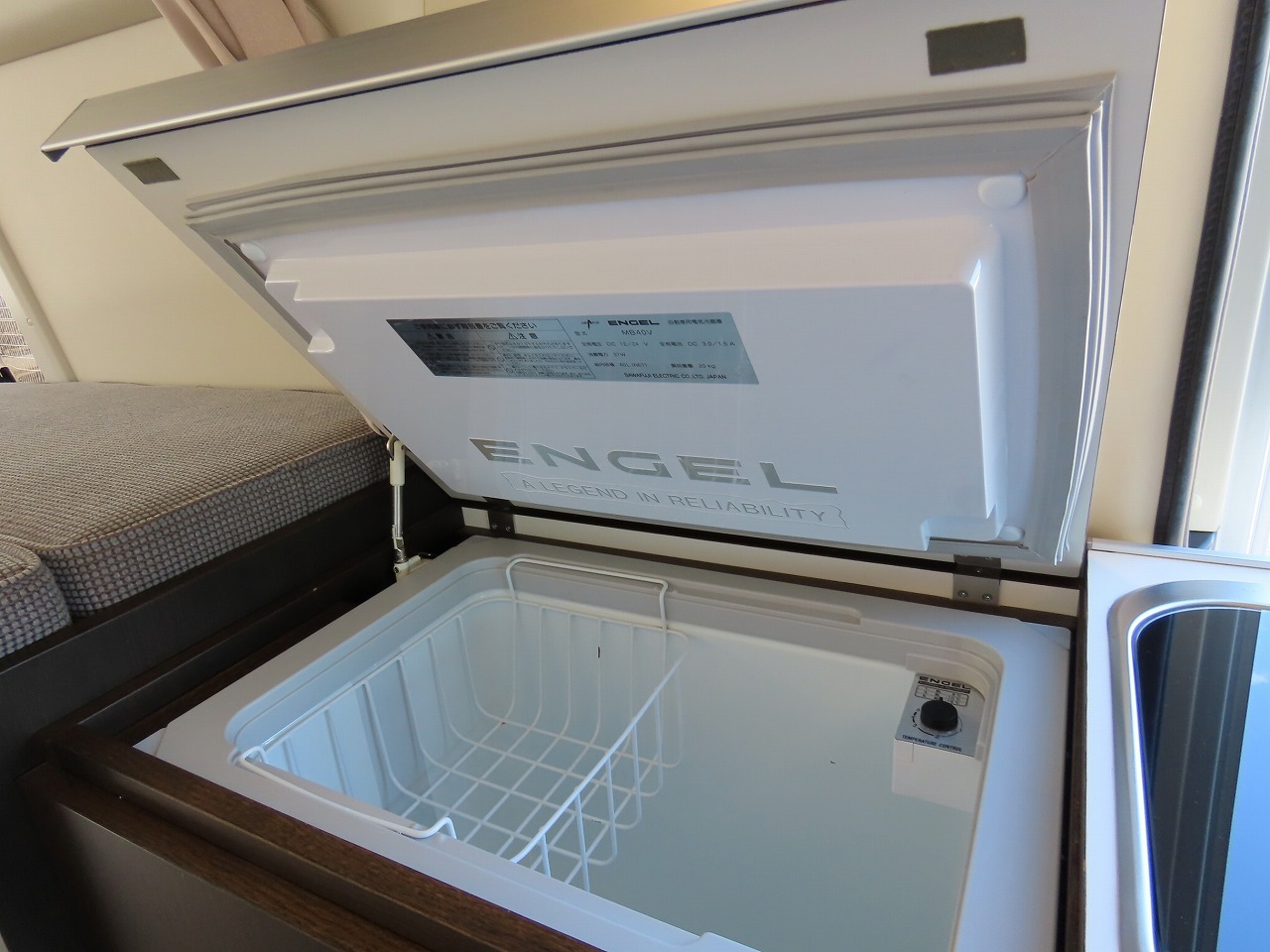 キャンピングカーバンコン