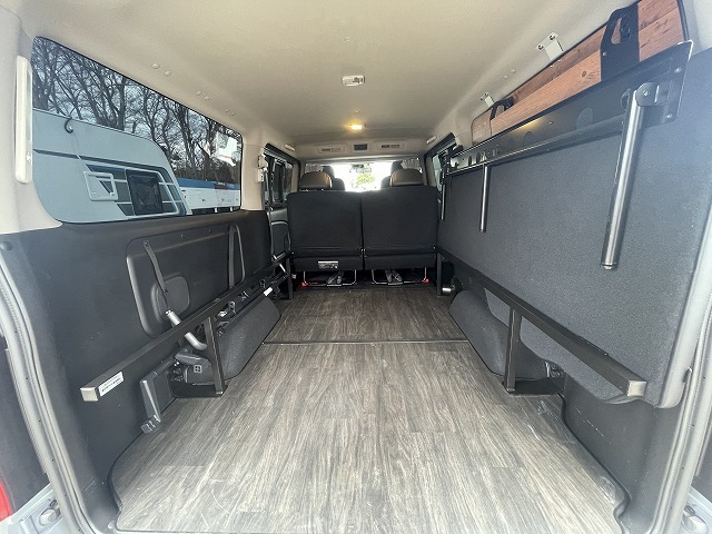 キャンピングカーバンコン