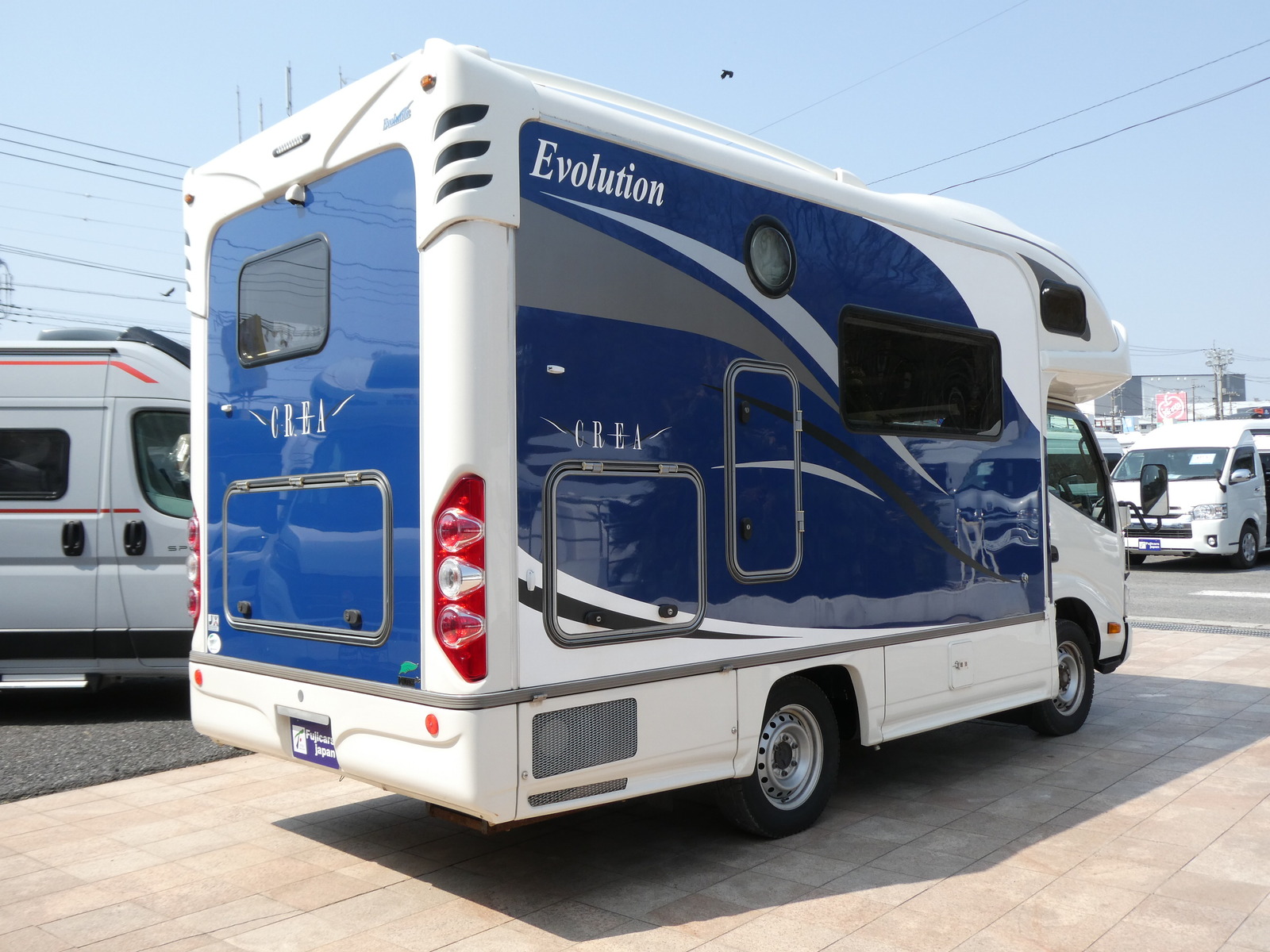 キャンピングカーキャブコン