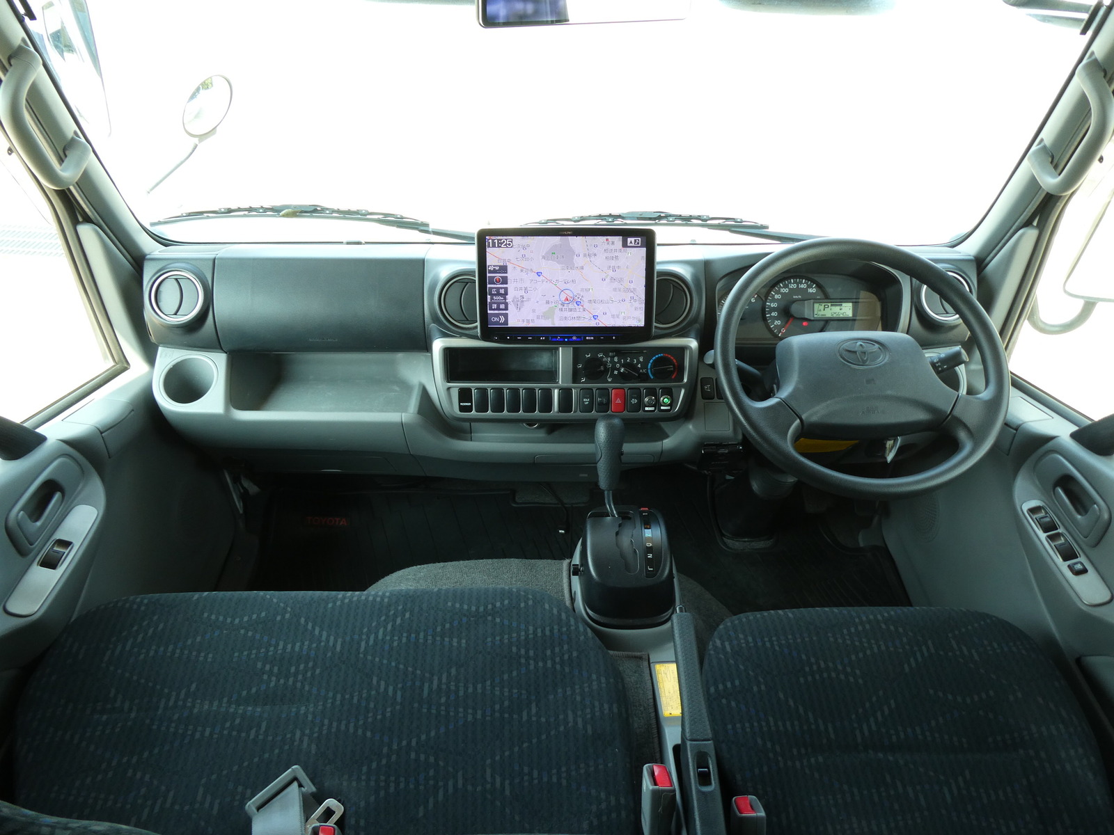 キャンピングカーキャブコン