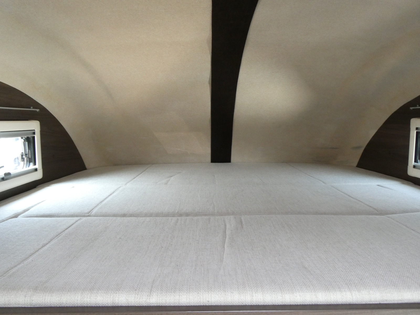 キャンピングカーキャブコン