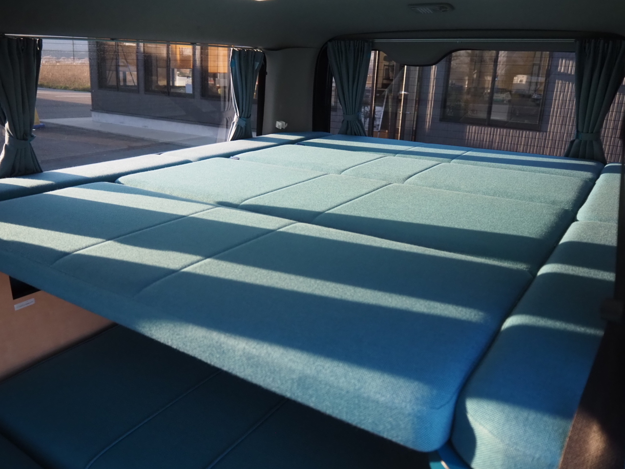 キャンピングカーバンコン