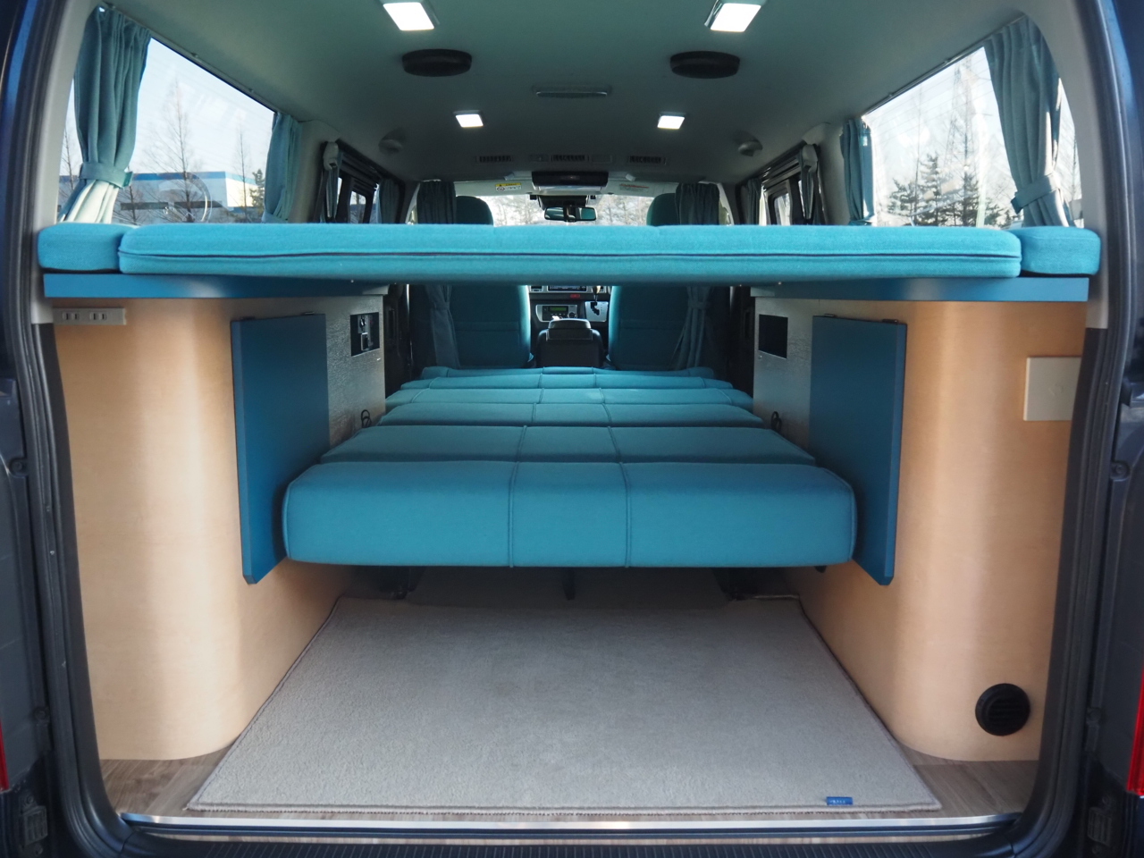 キャンピングカーバンコン