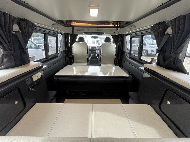 キャンピングカーバンコン