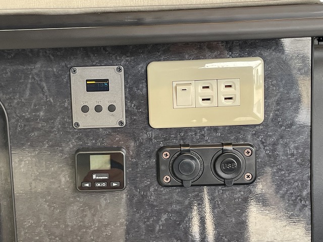 キャンピングカーバンコン