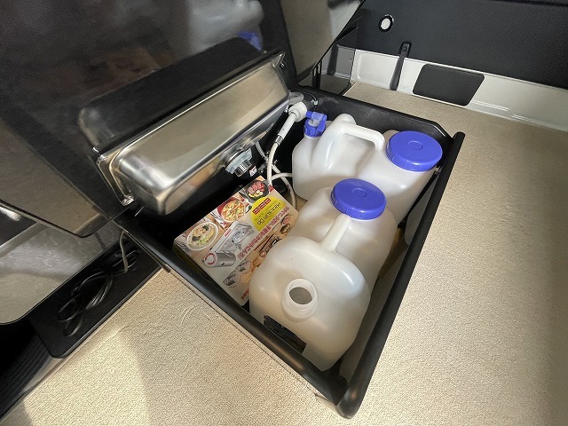 キャンピングカーバンコン