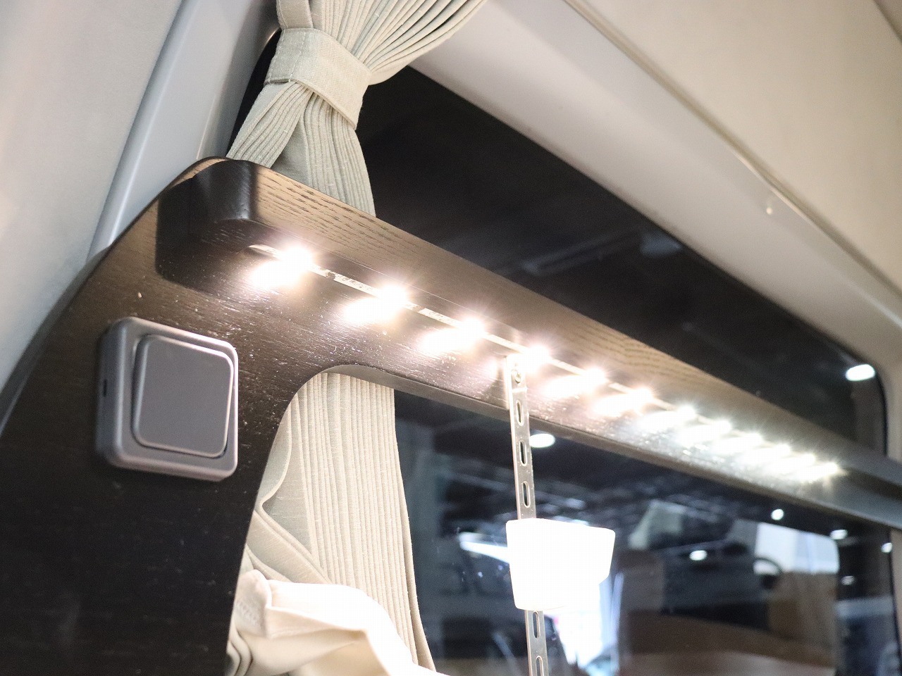 キャンピングカーバンコン