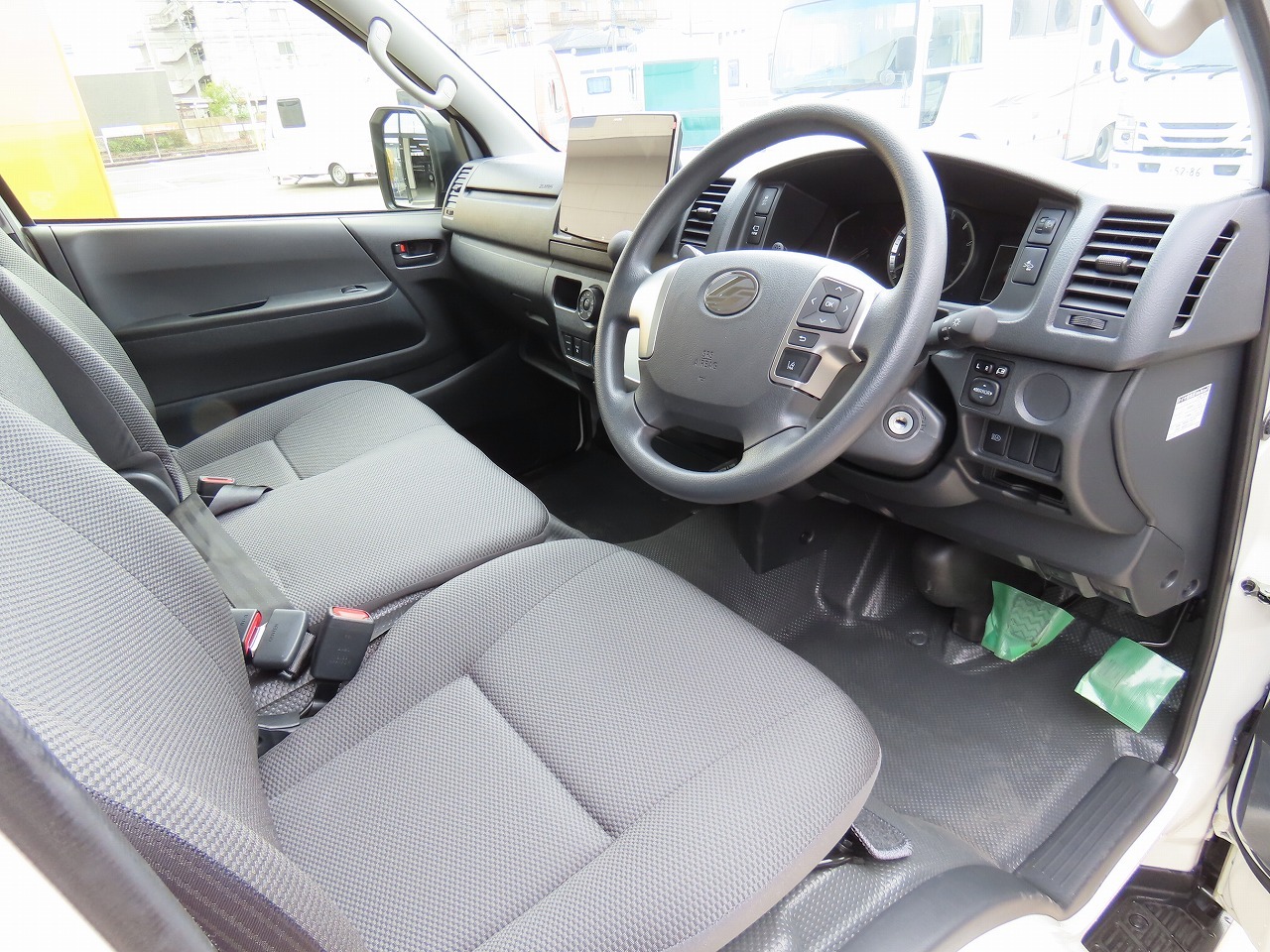 キャンピングカーバンコン