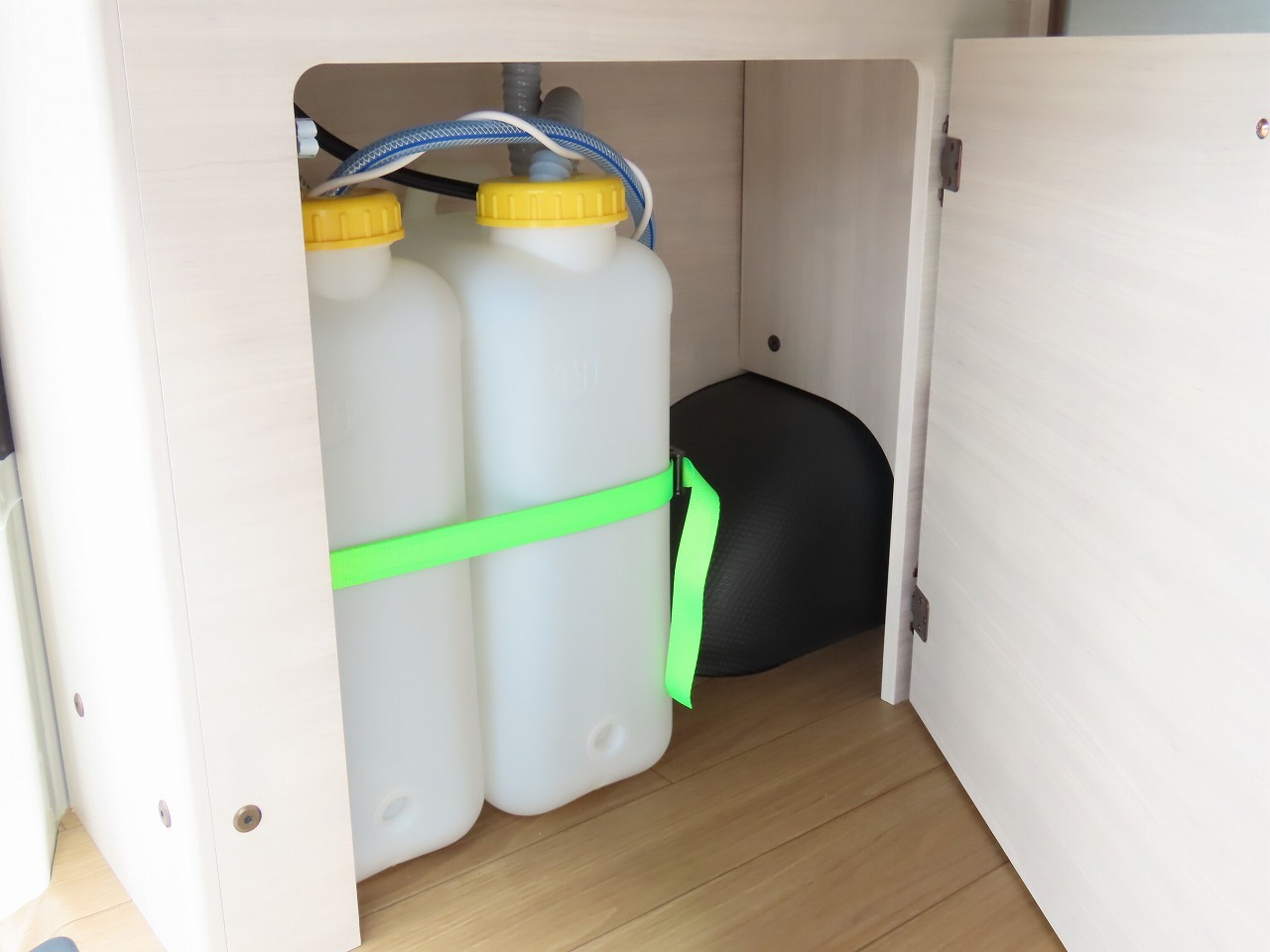 キャンピングカーバンコン