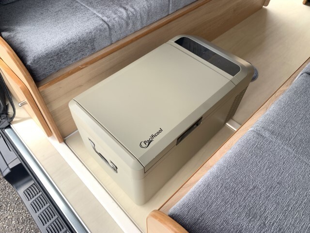 キャンピングカーバンコン