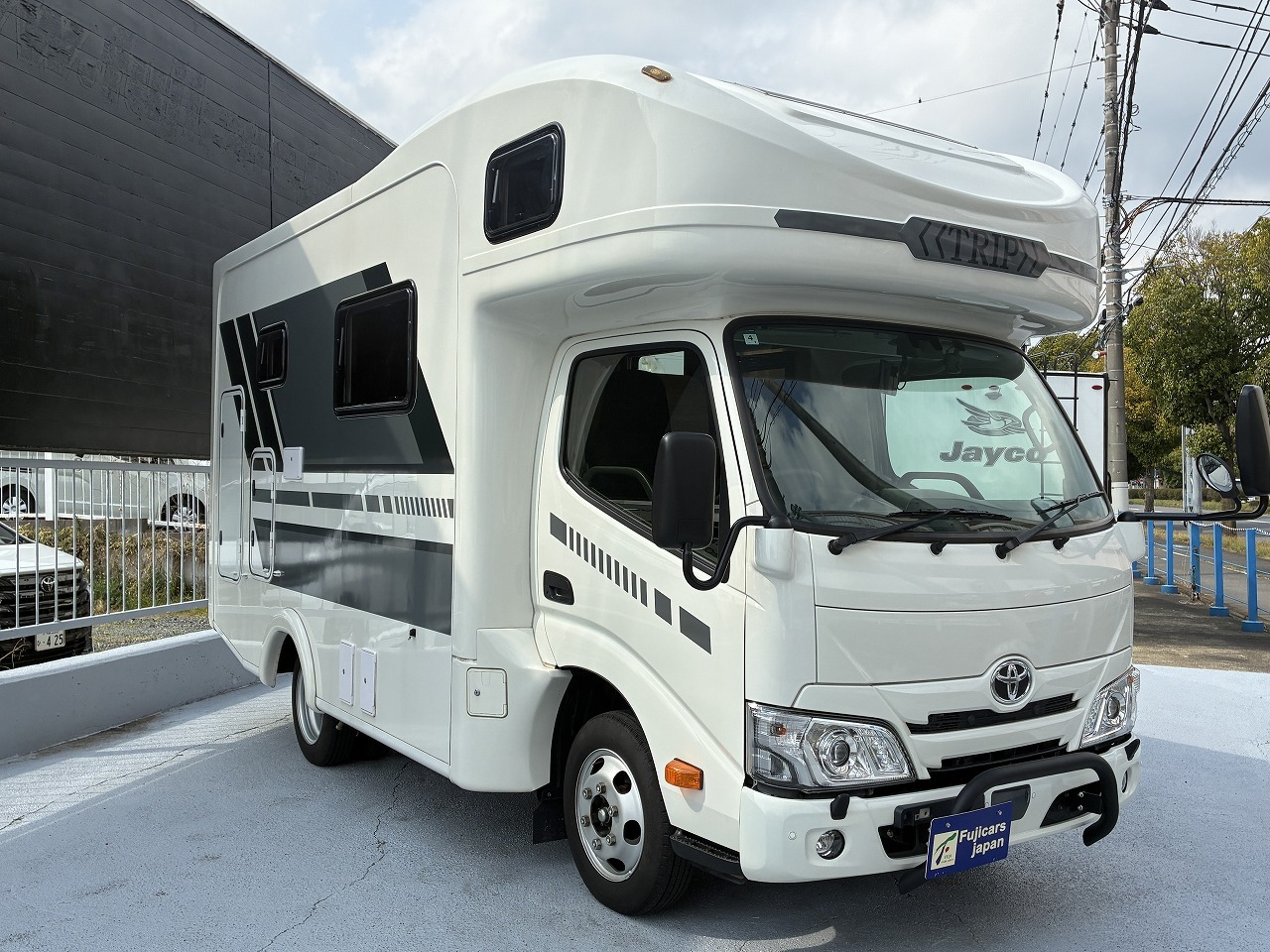 キャンピングカーキャブコン