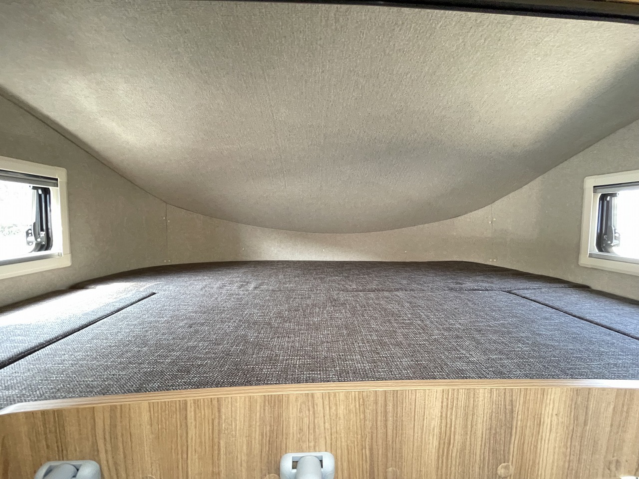 キャンピングカーキャブコン