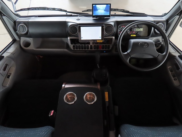 キャンピングカーキャブコン