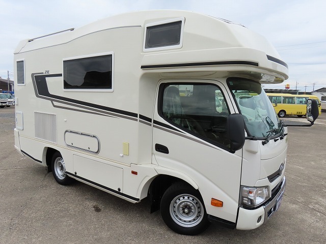 キャンピングカーキャブコン