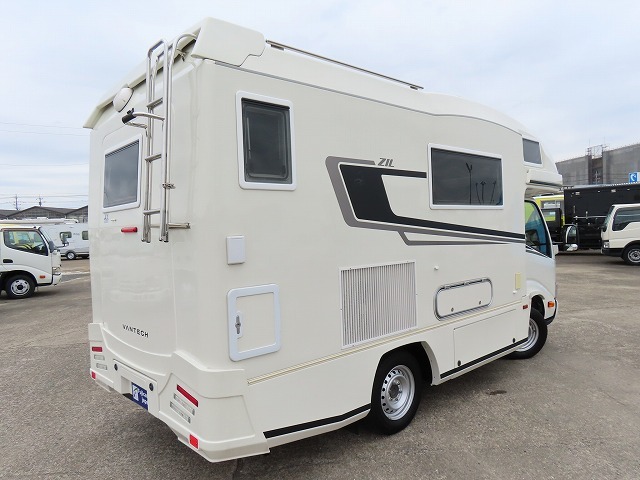 キャンピングカーキャブコン