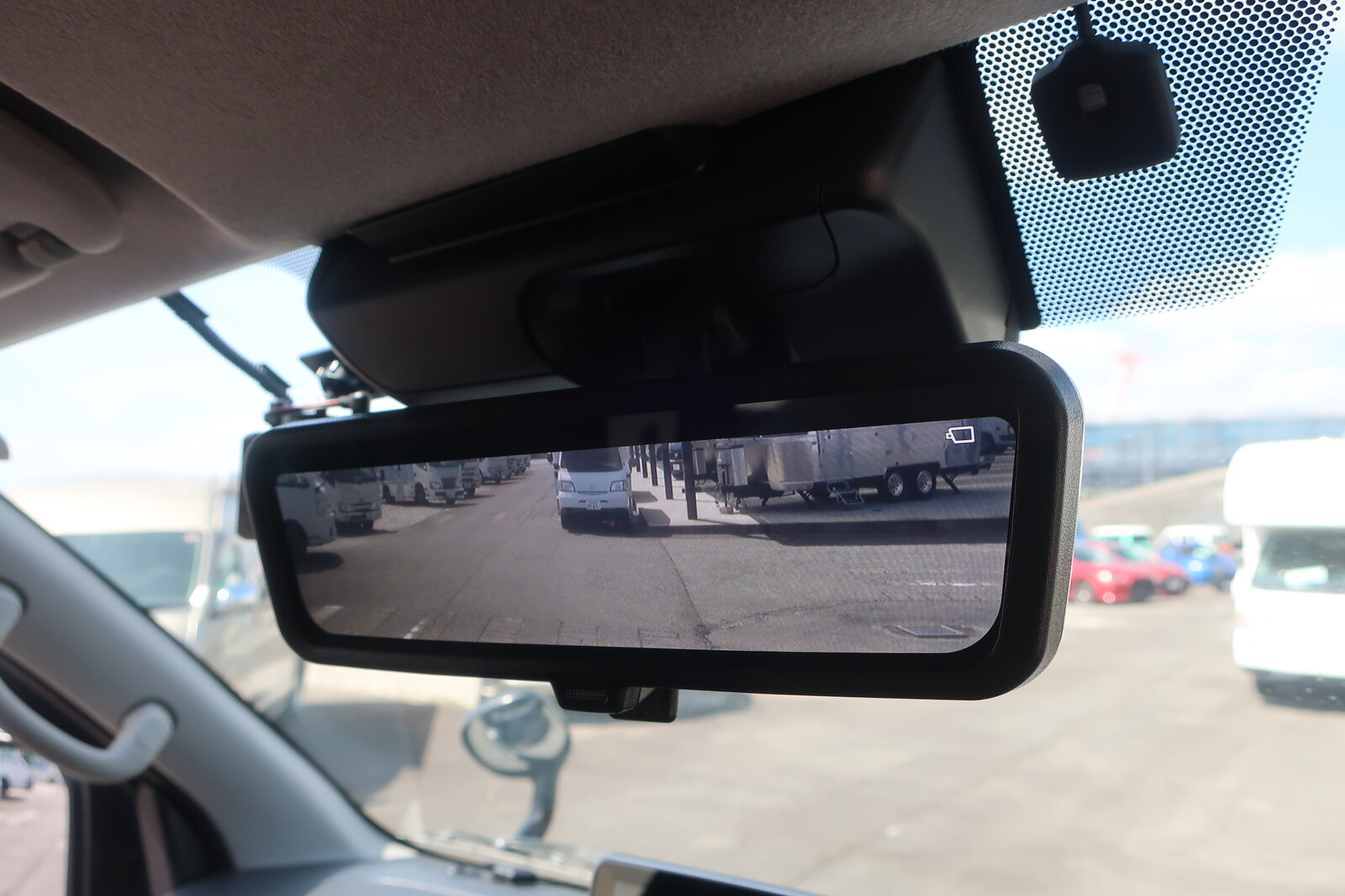 キャンピングカーバンコン