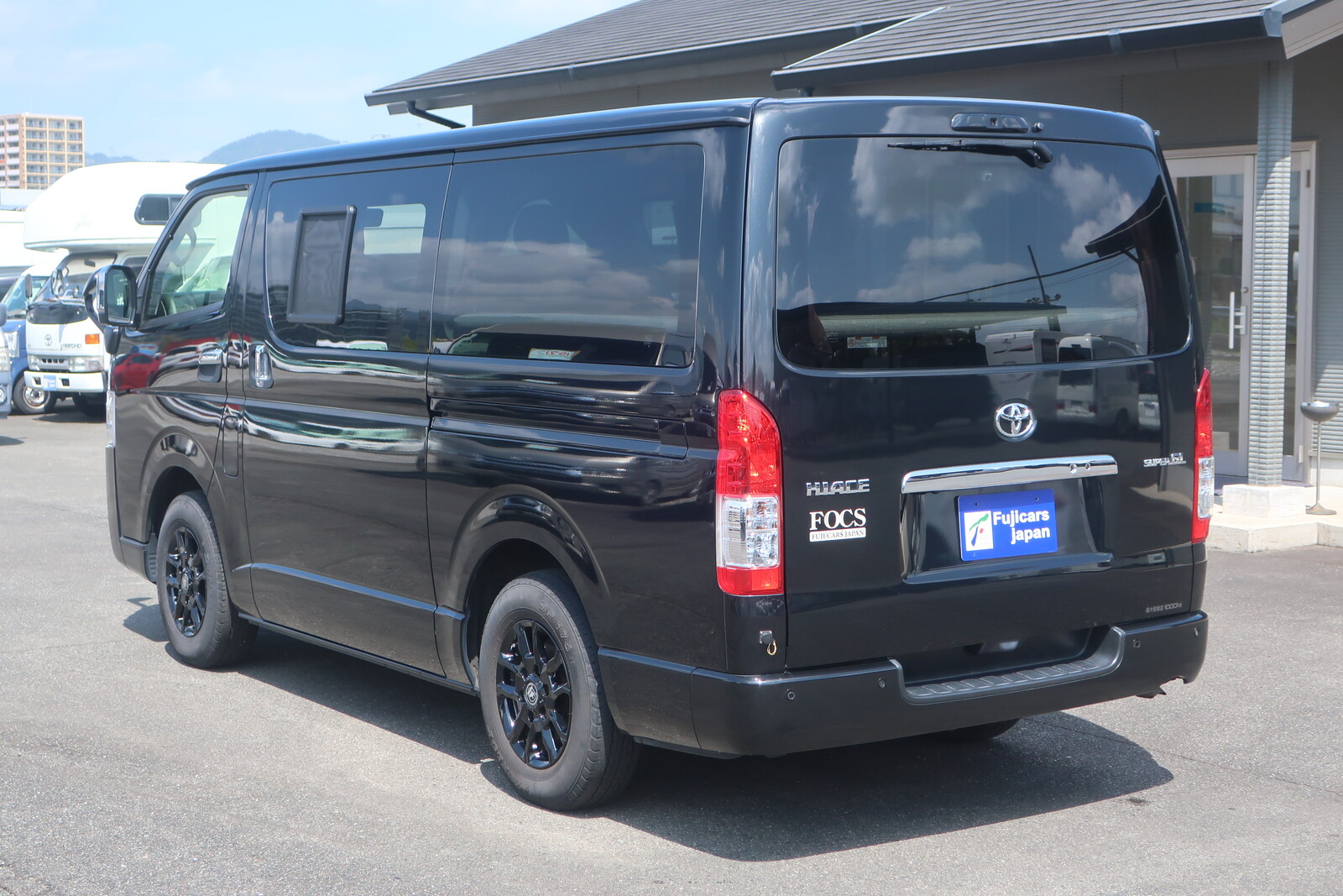 キャンピングカーバンコン