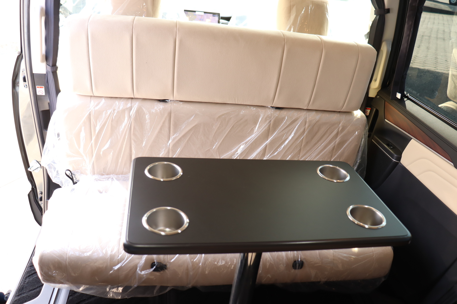 キャンピングカーバンコン