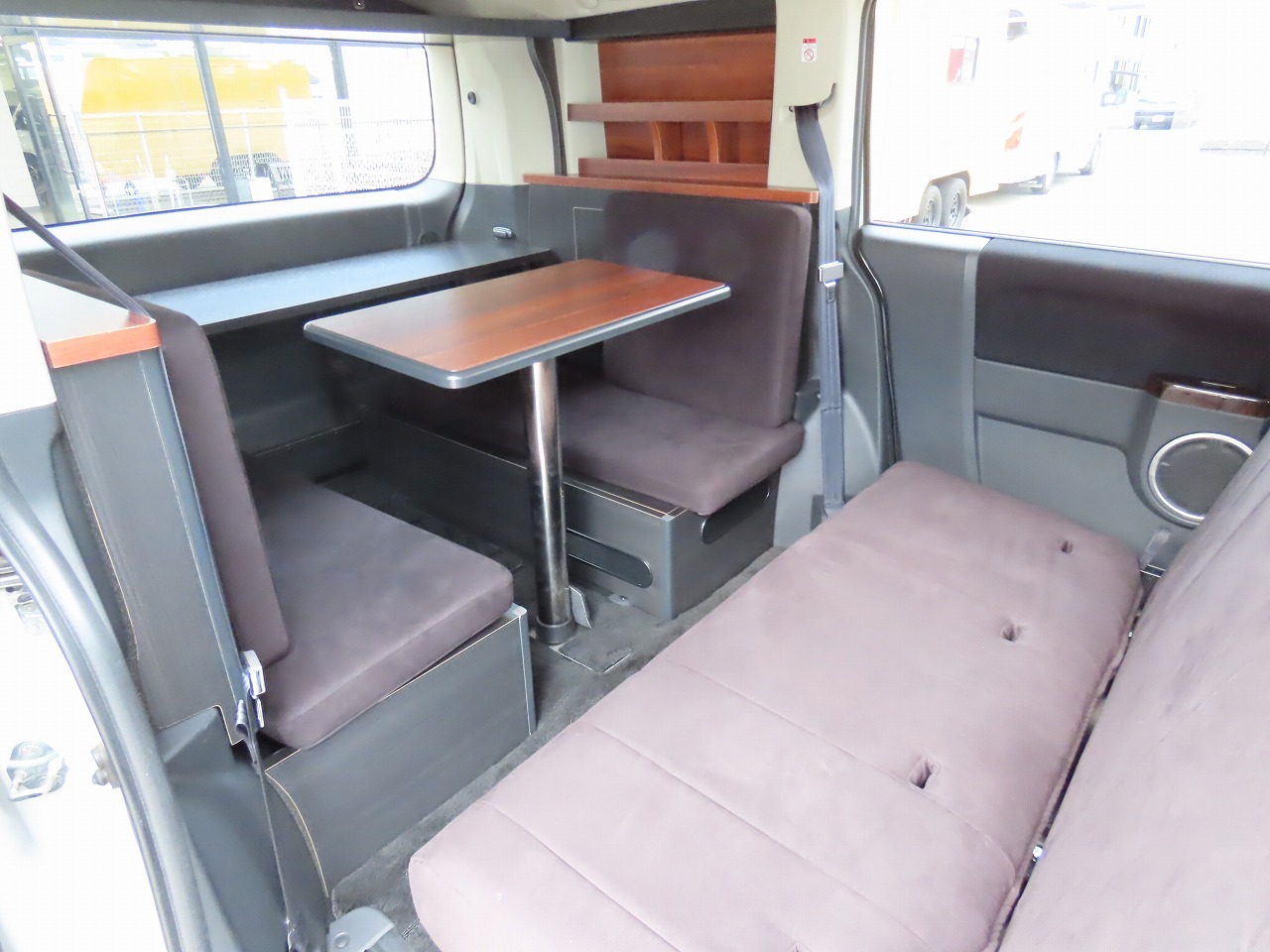 キャンピングカーバンコン