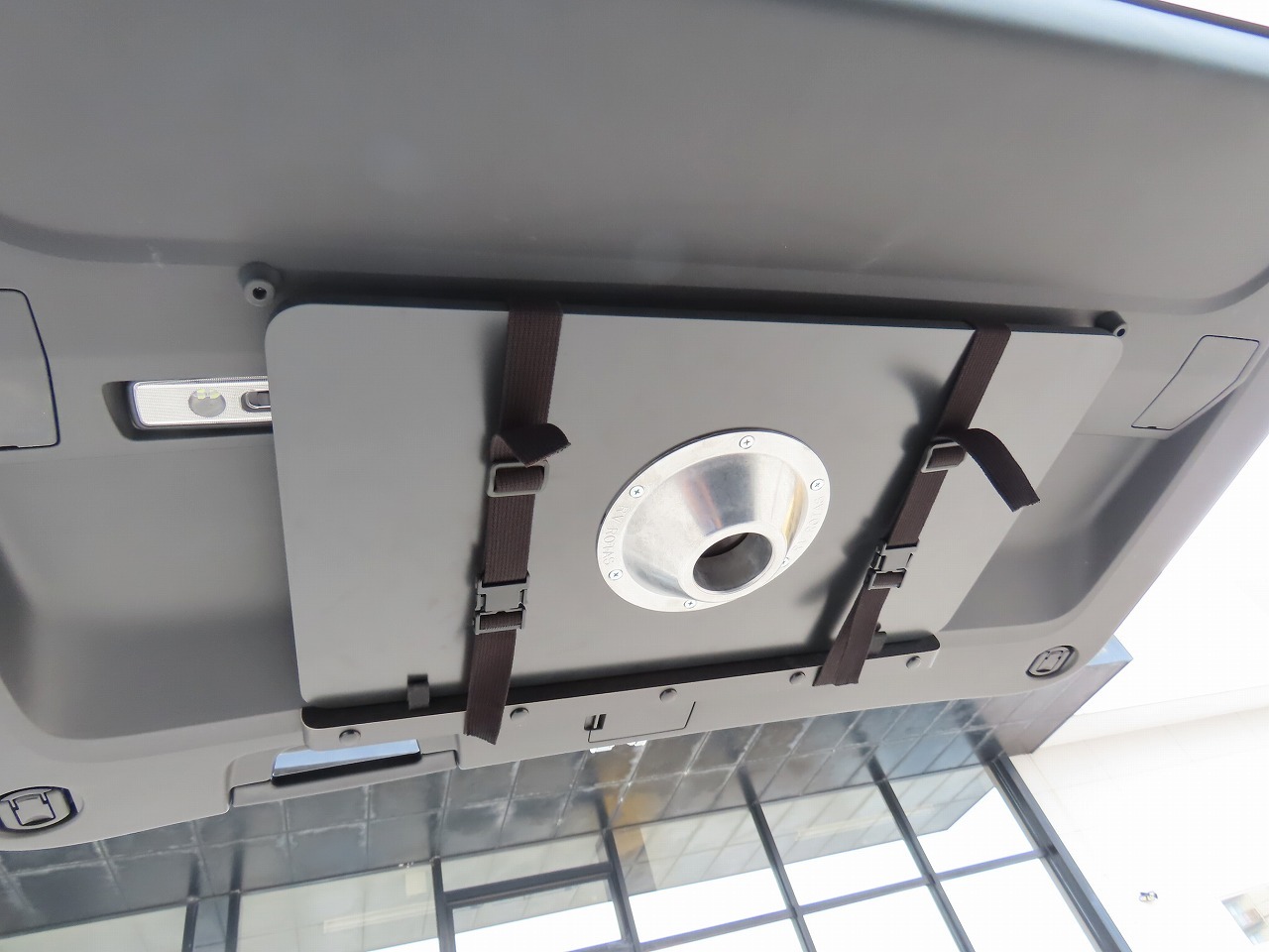 キャンピングカーバンコン