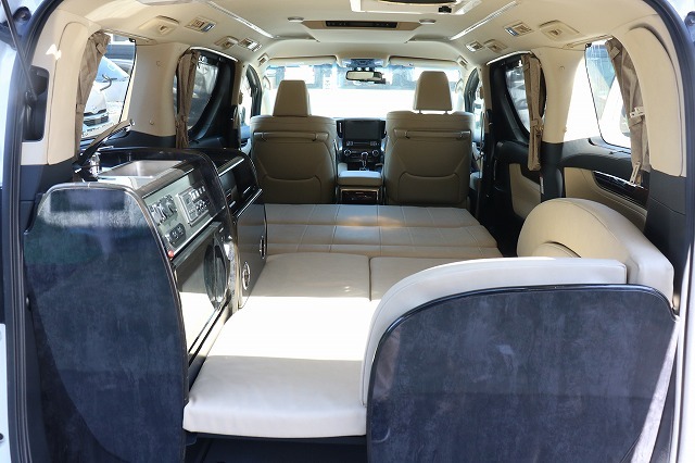 キャンピングカーバンコン