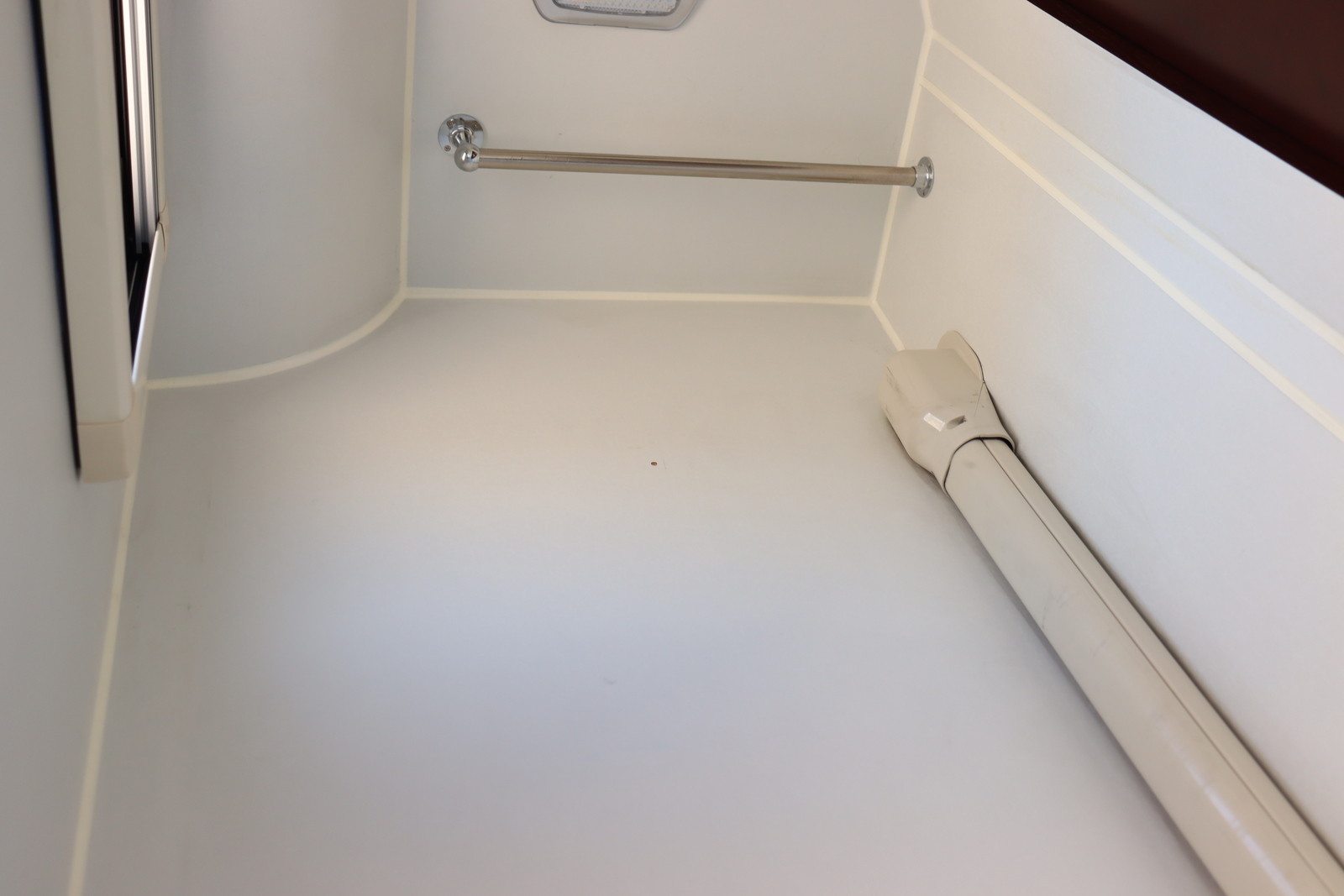 キャンピングカーキャブコン