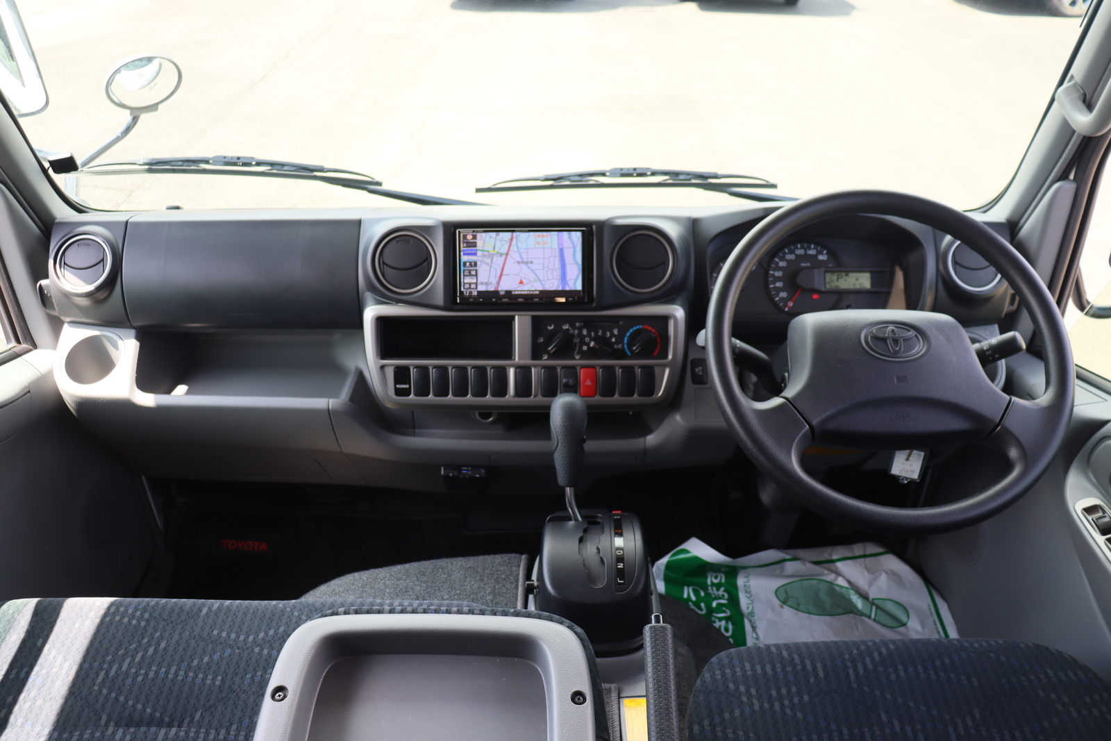 キャンピングカーキャブコン