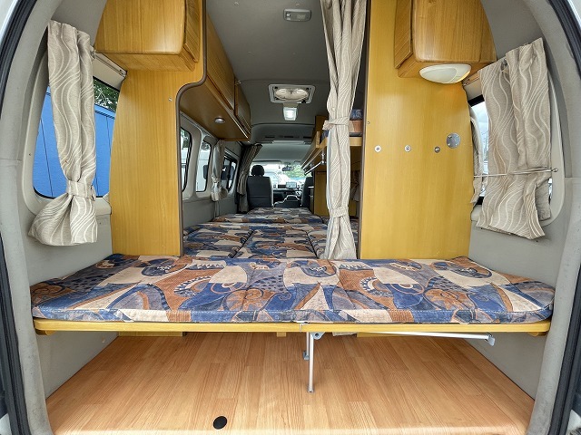 キャンピングカーバンコン