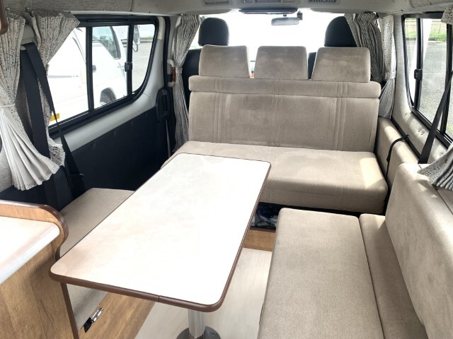 キャンピングカーバンコン