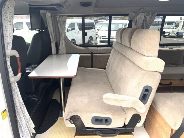 キャンピングカーバンコン