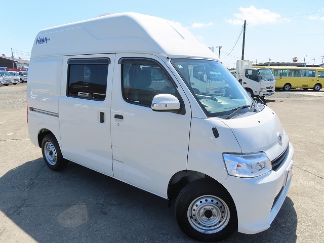 キャンピングカーバンコン