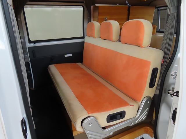 キャンピングカーバンコン