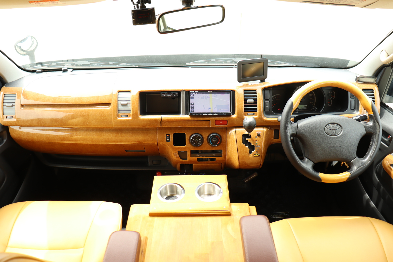 キャンピングカーバンコン