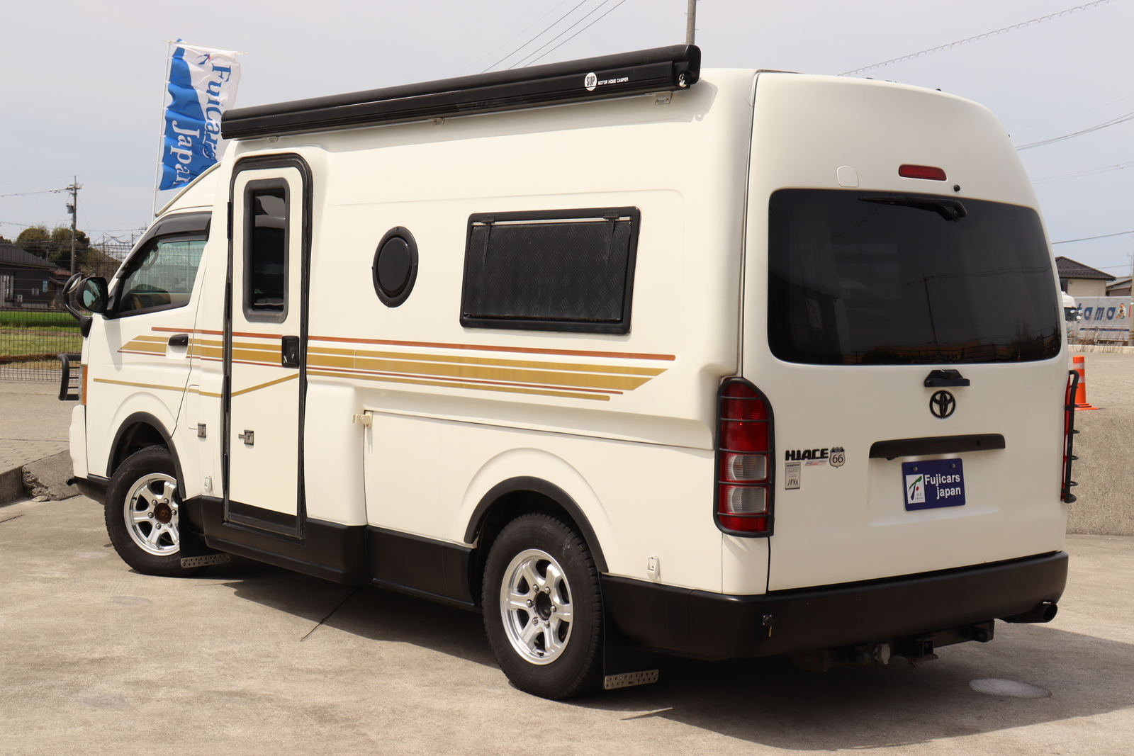 キャンピングカーバンコン