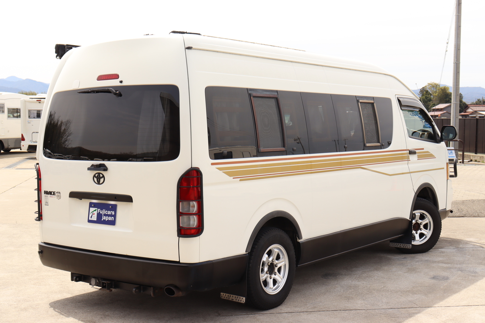 キャンピングカーバンコン