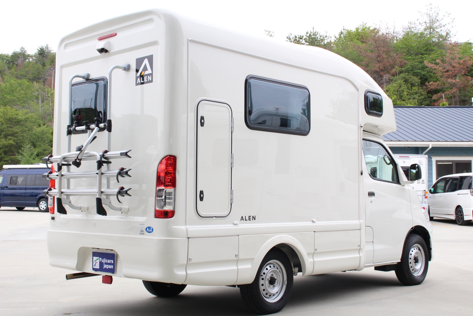 キャンピングカーキャブコン