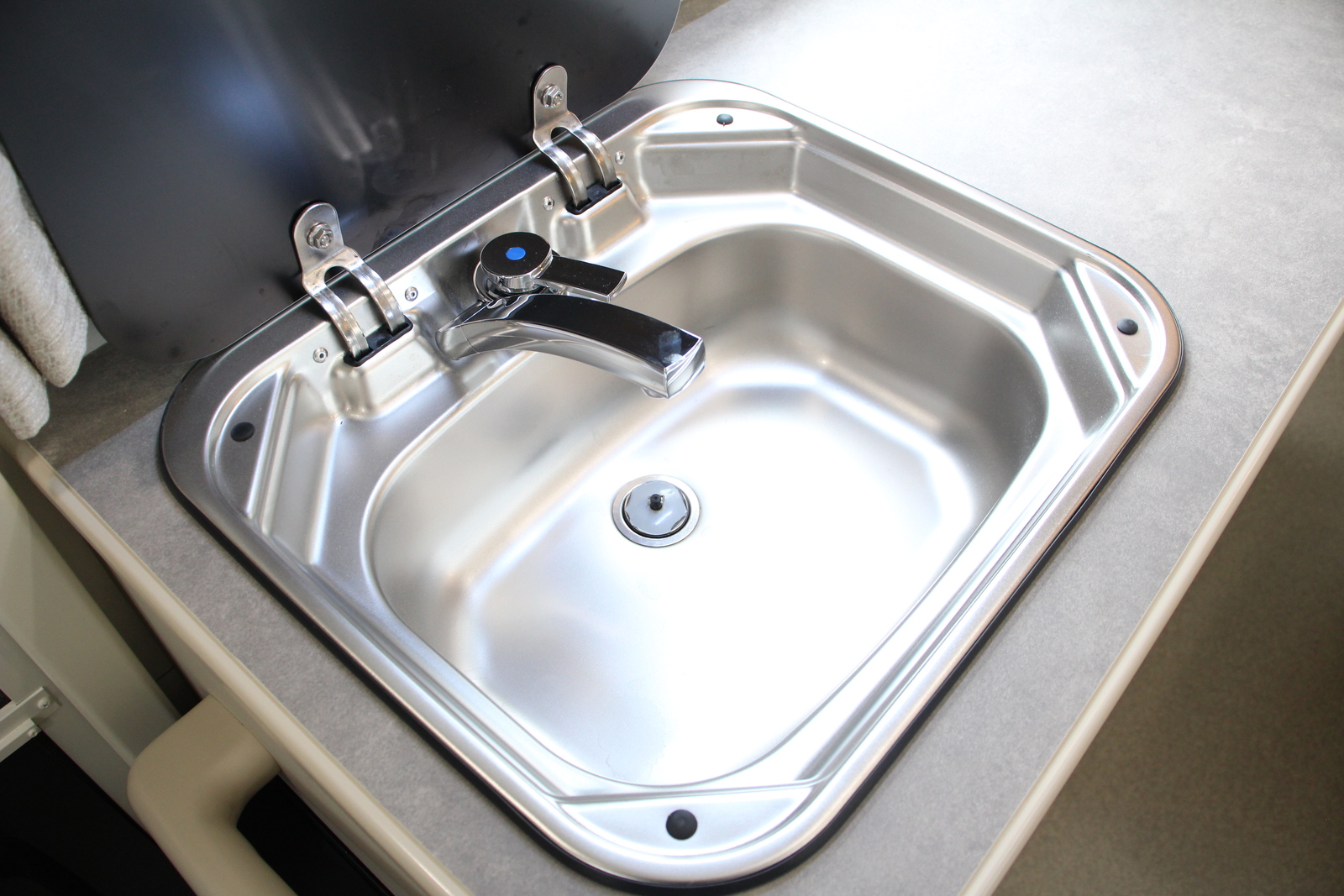 キャンピングカーキャブコン