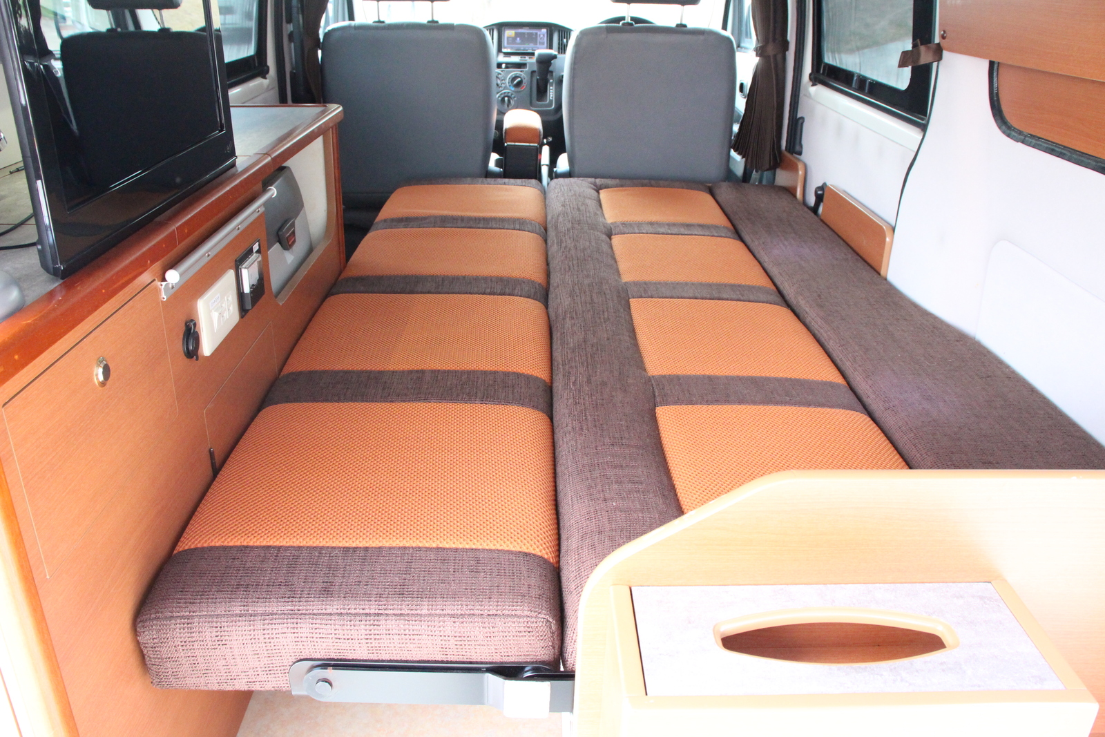 キャンピングカーバンコン