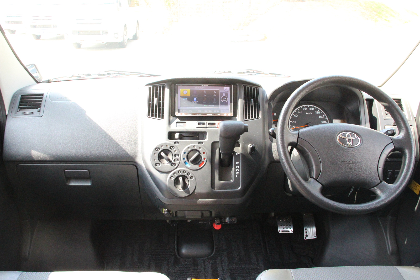 キャンピングカーバンコン