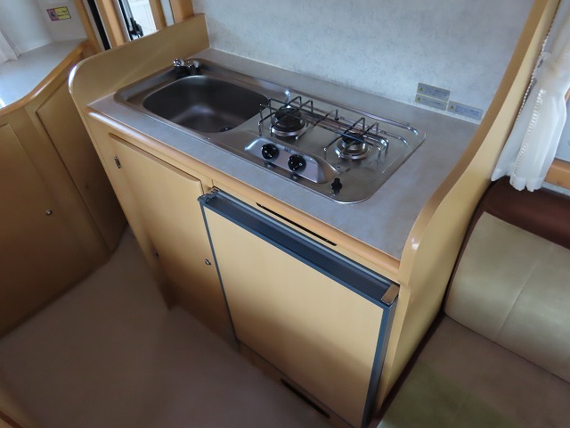 キャンピングカーキャブコン