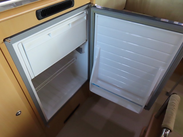 キャンピングカーキャブコン