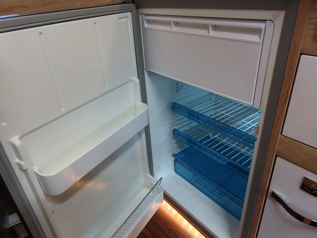 キャンピングカーキャブコン