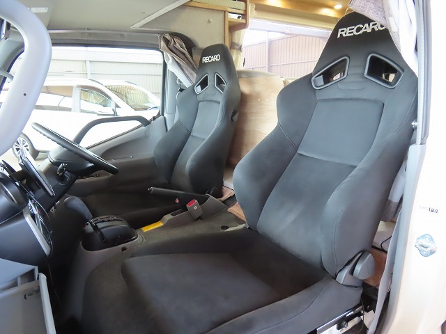 キャンピングカーキャブコン