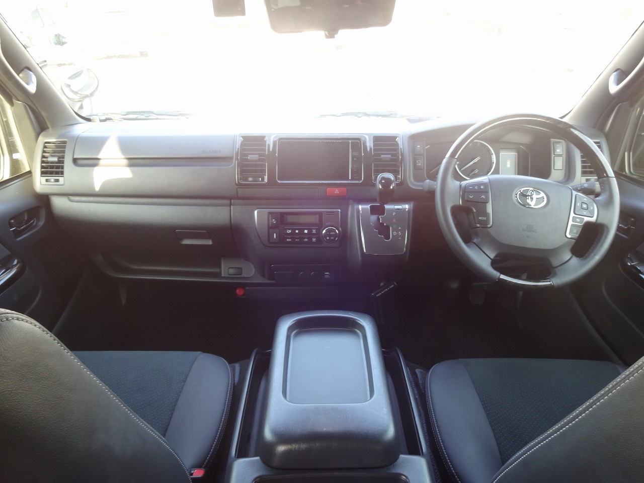 キャンピングカーバンコン