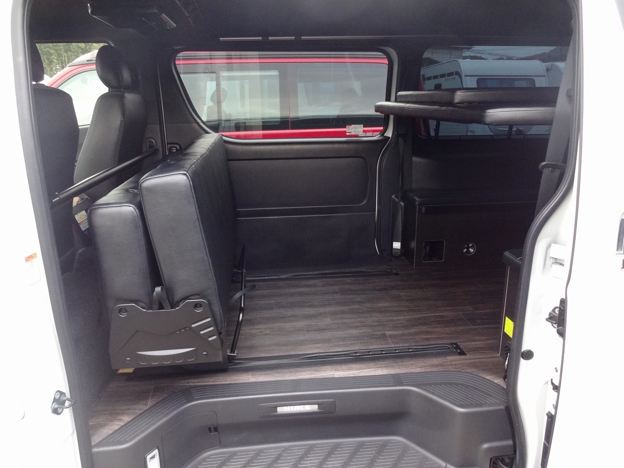 キャンピングカーバンコン