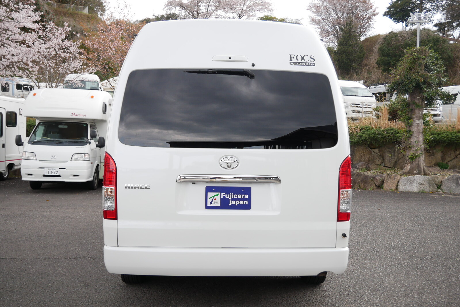 キャンピングカーバンコン