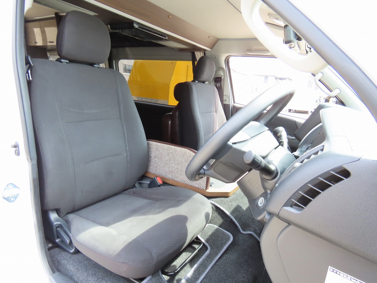 キャンピングカーバンコン