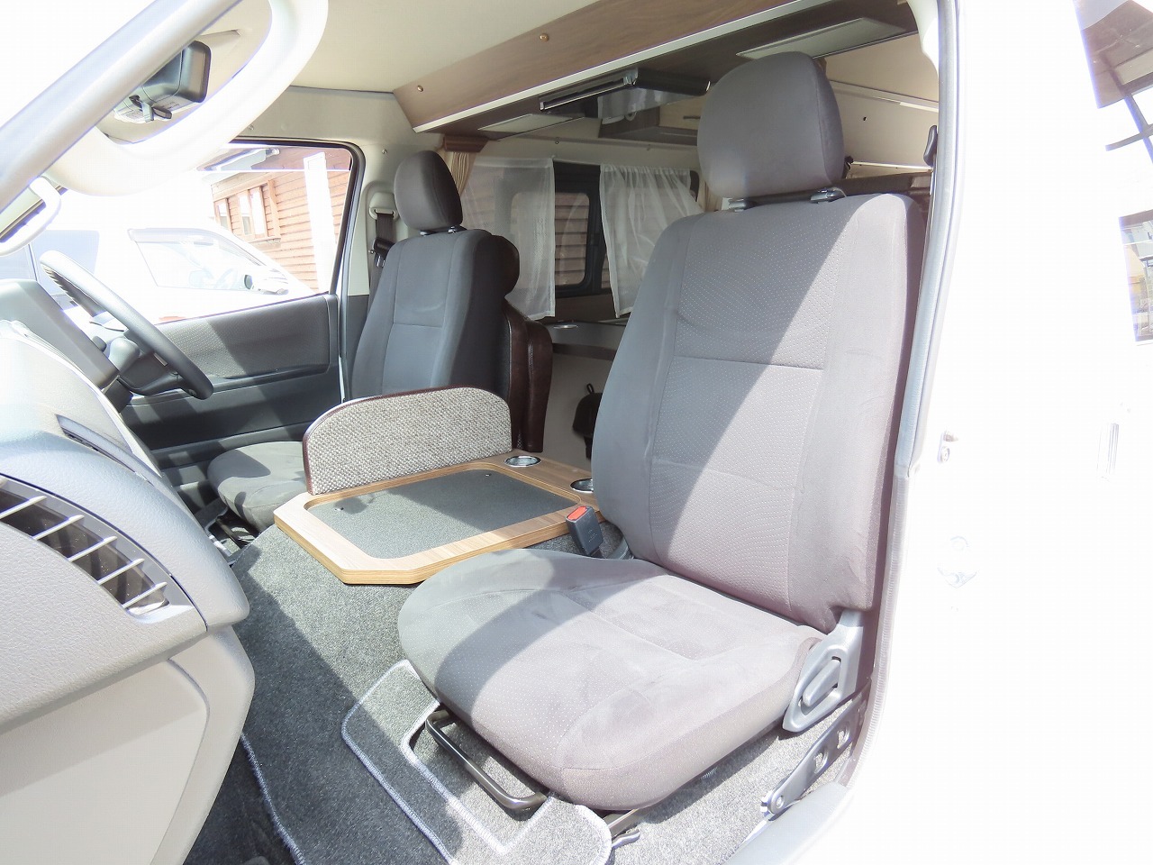 キャンピングカーバンコン