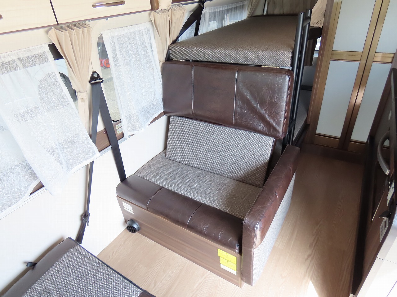 キャンピングカーバンコン